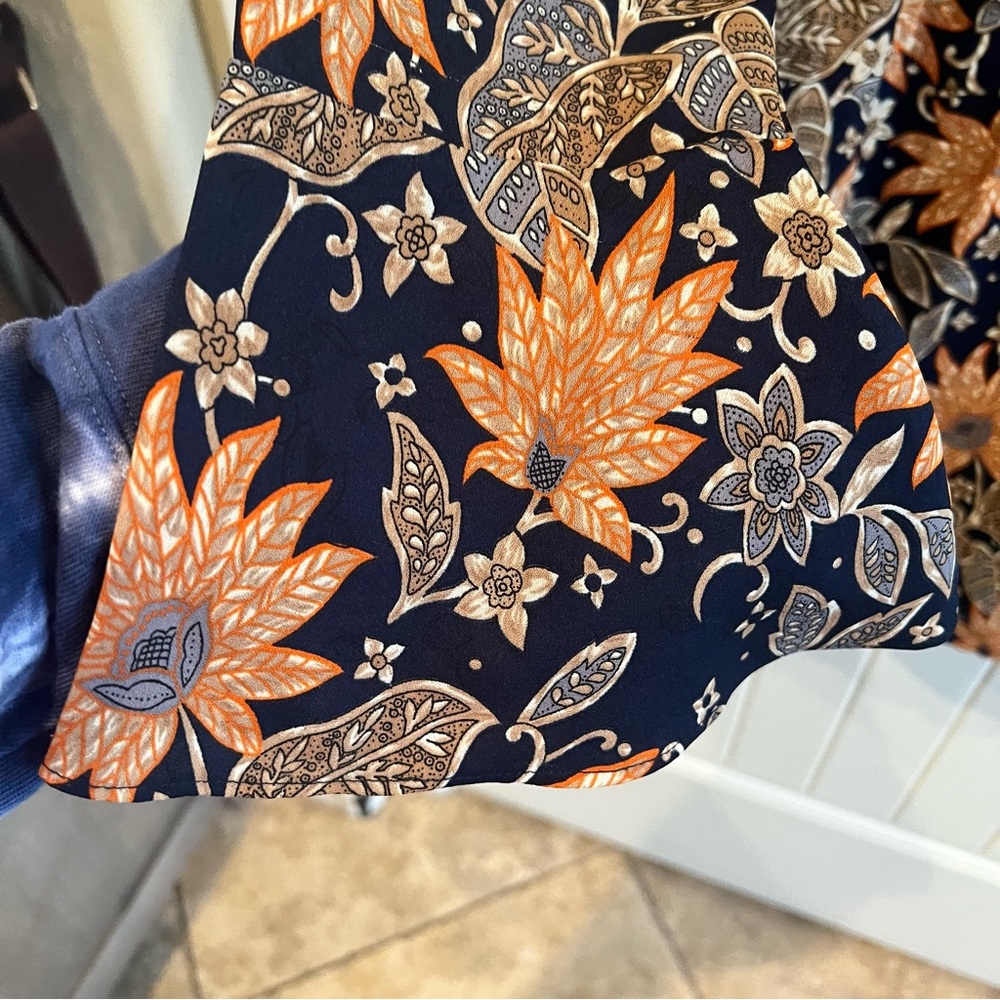 Tularosa Audrey Dress, Navy, Floral, Bell sleeves - Picture 8 of 15